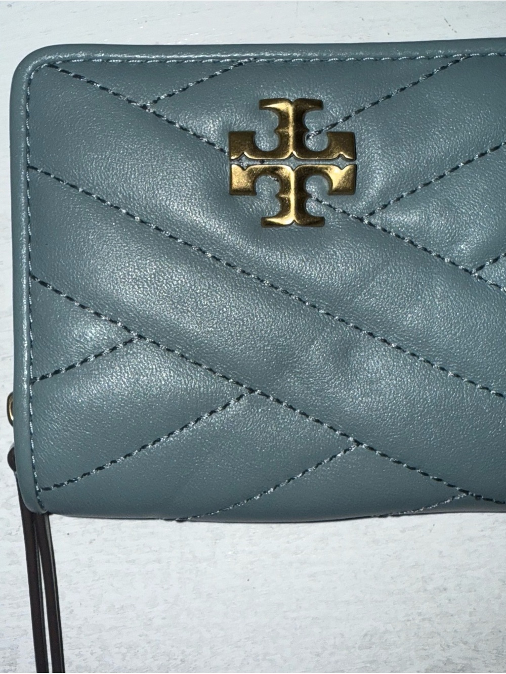 Tory Burch- KIRA CHEVRON BI-FOLD WALLET